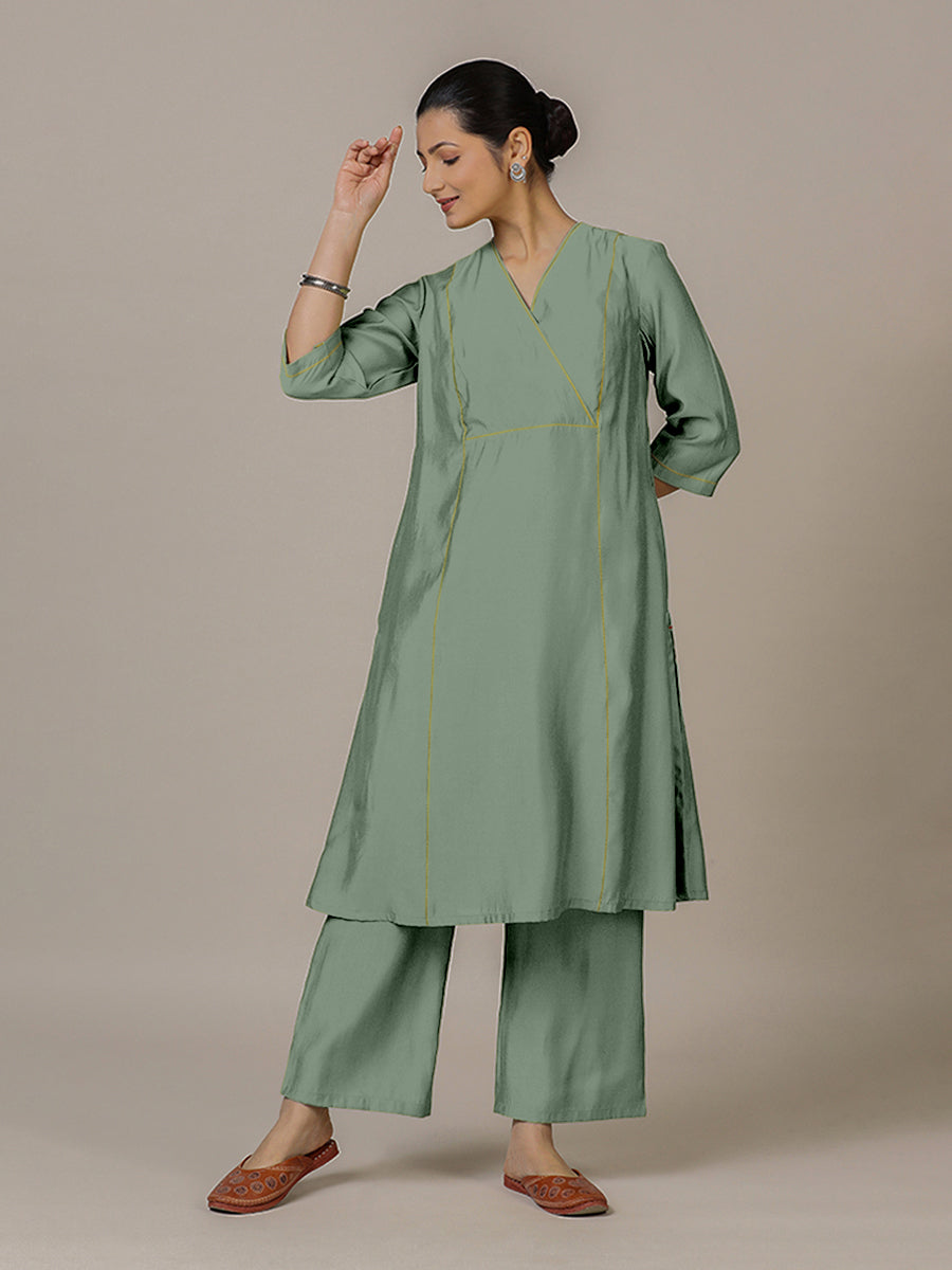 Amal x Rozaana Kurta, in Green Viscose, featuring three quarter sleeves and overlap v-neckline, made for daily & work (view 7).