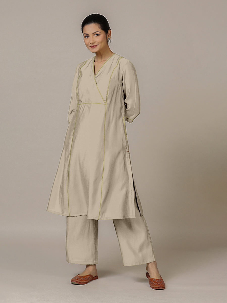 Amal x Rozaana Kurta, in Grey Viscose, featuring three quarter sleeves and overlap v-neckline, made for daily & work (view 6).