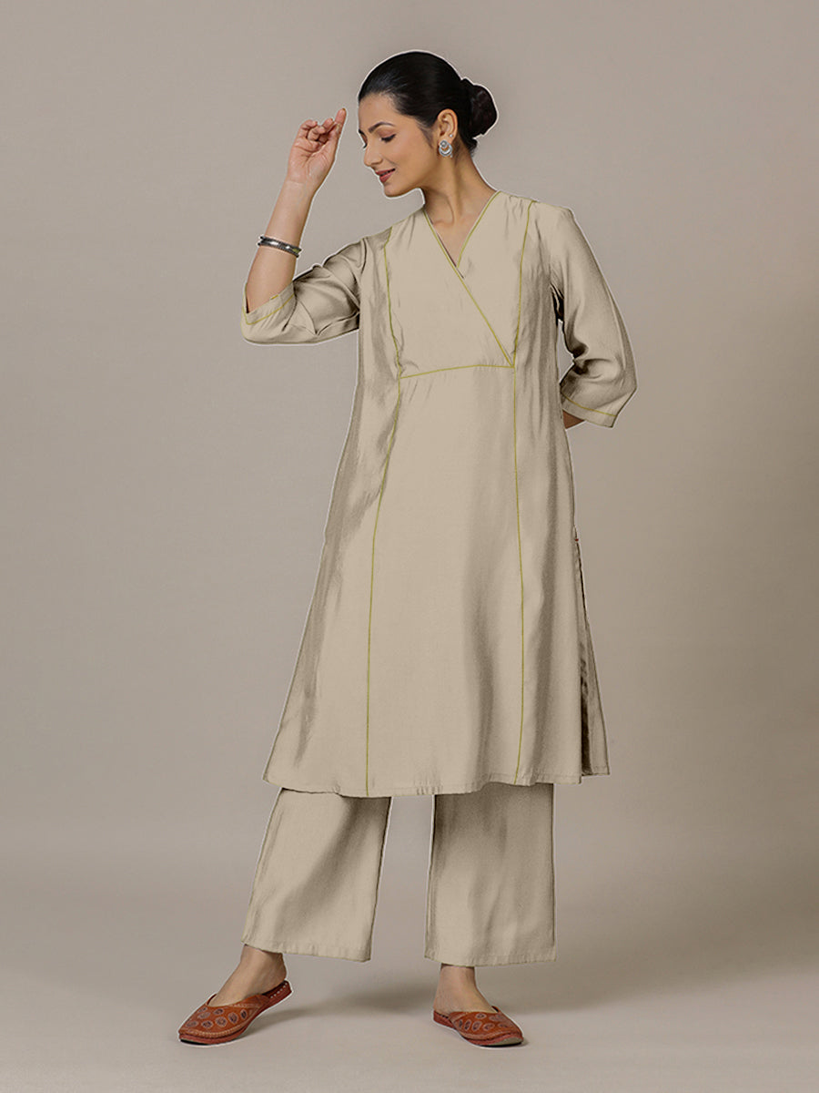 Amal x Rozaana Kurta, in Grey Viscose, featuring three quarter sleeves and overlap v-neckline, made for daily & work (view 7).