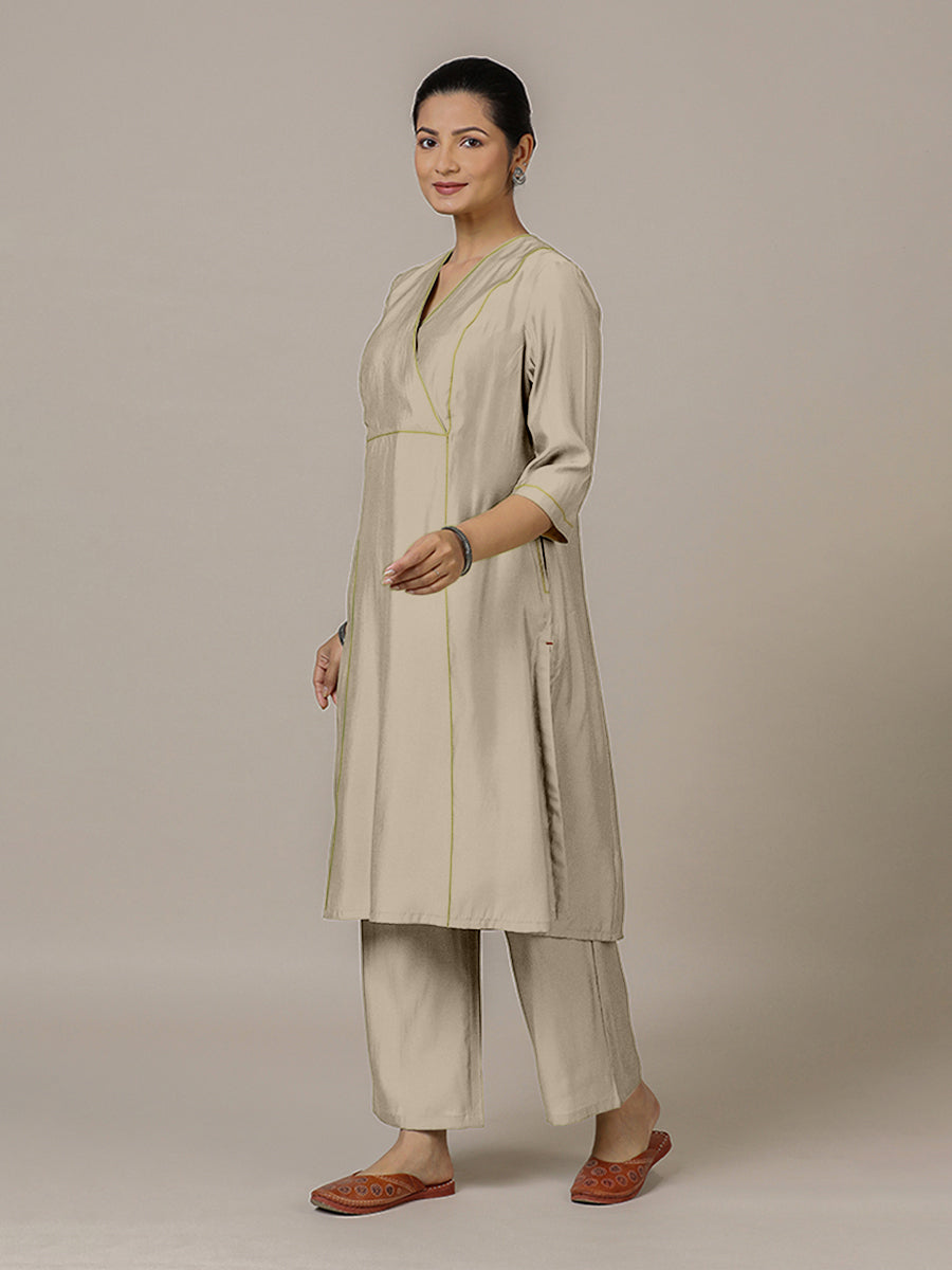 Amal x Rozaana Kurta, in Grey Viscose, featuring three quarter sleeves and overlap v-neckline, made for daily & work (view 8).