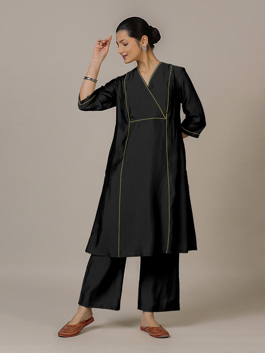 Amal x Rozaana Kurta, in Black Viscose, featuring three quarter sleeves and overlap v-neckline, made for daily & work (view 6).