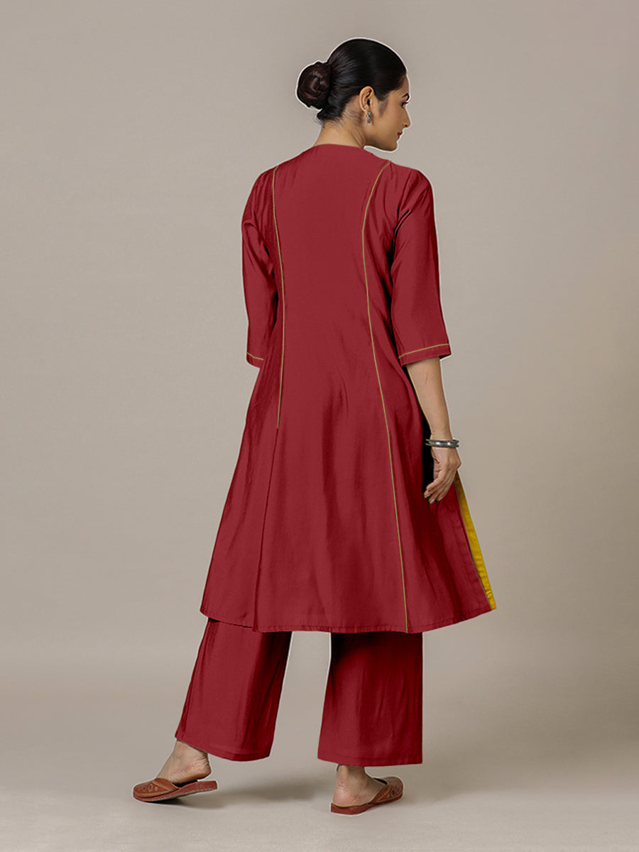 Amal x Rozaana Kurta, in Red Viscose, featuring three quarter sleeves and overlap v-neckline, made for daily & work (view 2).