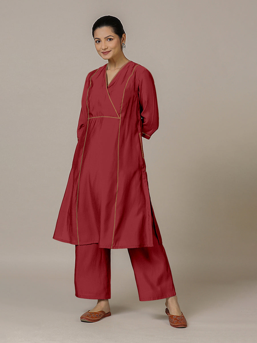 Amal x Rozaana Kurta, in Red Viscose, featuring three quarter sleeves and overlap v-neckline, made for daily & work (view 6).