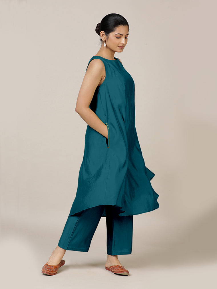 Anoki x Rozaana Kurta, in Green Viscose, featuring sleeveless and boat neckline, made for daily & work.