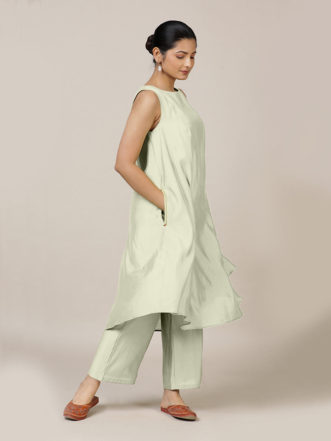 Anoki x Rozaana Kurta, in Cream Viscose, featuring sleeveless and boat neckline, made for daily & work (view 4).