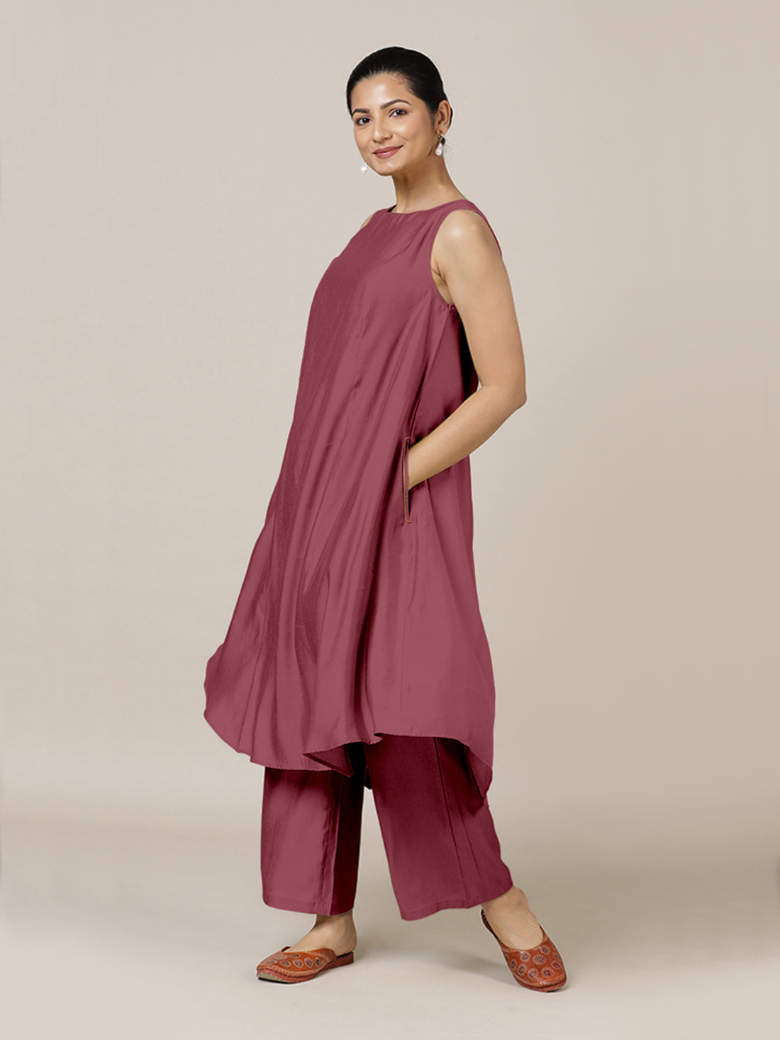 Anoki x Rozaana Kurta, in Pink Viscose, featuring sleeveless and boat neckline, made for daily & work (view 5).