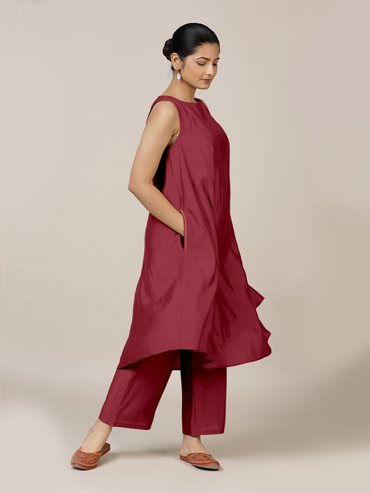 Anoki x Rozaana Kurta, in Red Viscose, featuring sleeveless and boat neckline, made for daily & work.