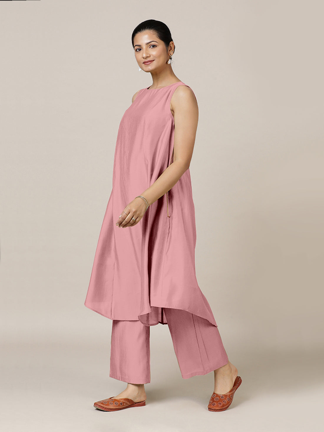 Anoki x Rozaana Kurta, in Pink Viscose, featuring sleeveless and boat neckline, made for daily & work (view 7).