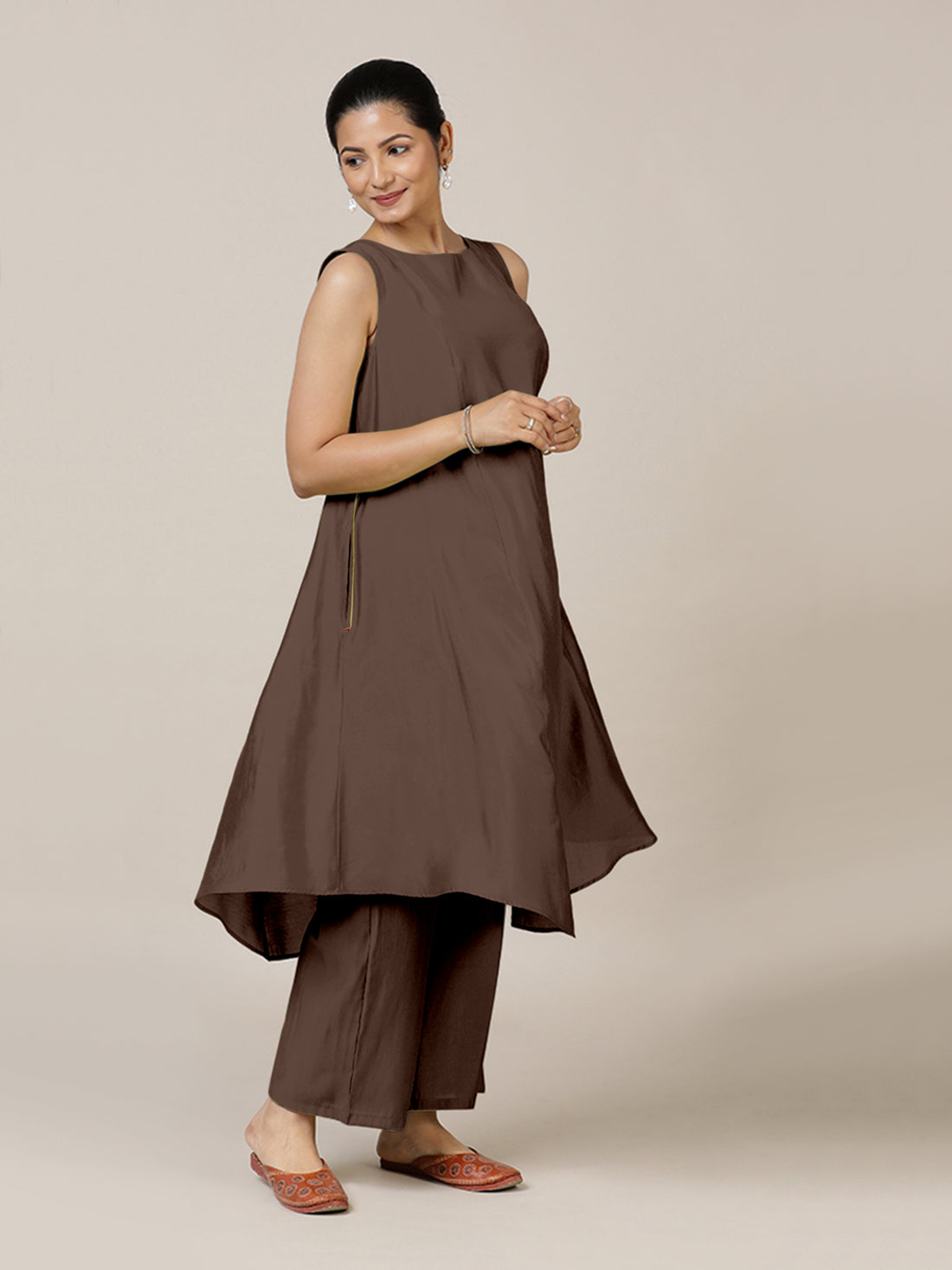 Anoki x Rozaana Kurta, in Brown Viscose, featuring sleeveless and boat neckline, made for daily & work (view 8).