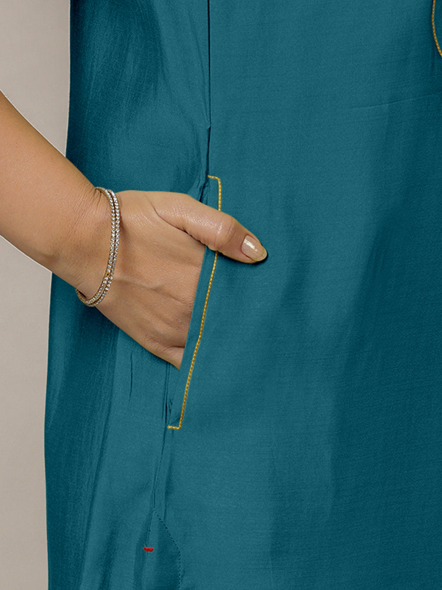 Eira x Rozaana Kurta, in Blue Viscose, featuring sleeveless and band collar neckline, made for daily & work (view 5).