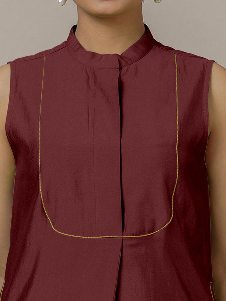Eira x Rozaana Kurta, in Maroon Viscose, featuring sleeveless and band collar neckline, made for daily & work (view 3).