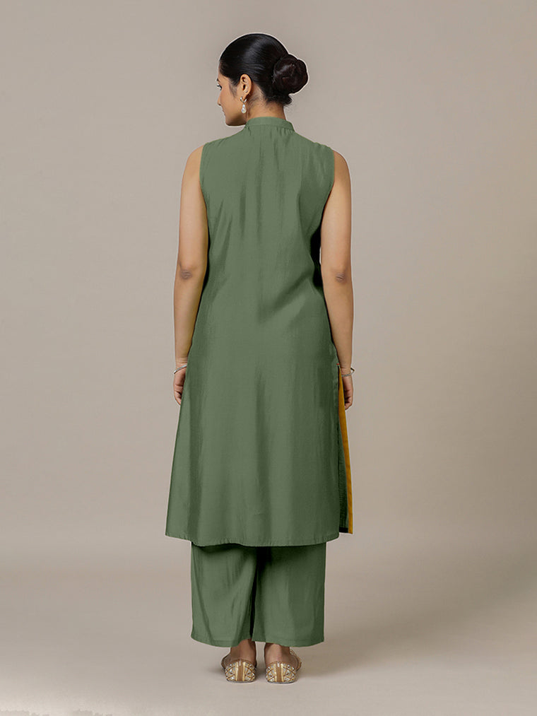 Eira x Rozaana Kurta, in Green Viscose, featuring sleeveless and band collar neckline, made for daily & work (view 2).