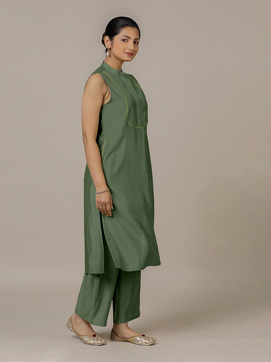 Eira x Rozaana Kurta, in Green Viscose, featuring sleeveless and band collar neckline, made for daily & work (view 7).