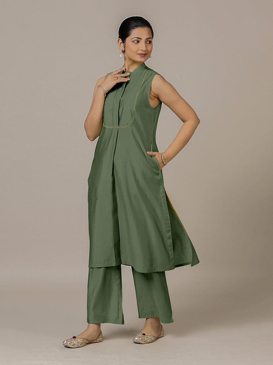 Eira x Rozaana Kurta, in Green Viscose, featuring sleeveless and band collar neckline, made for daily & work (view 8).