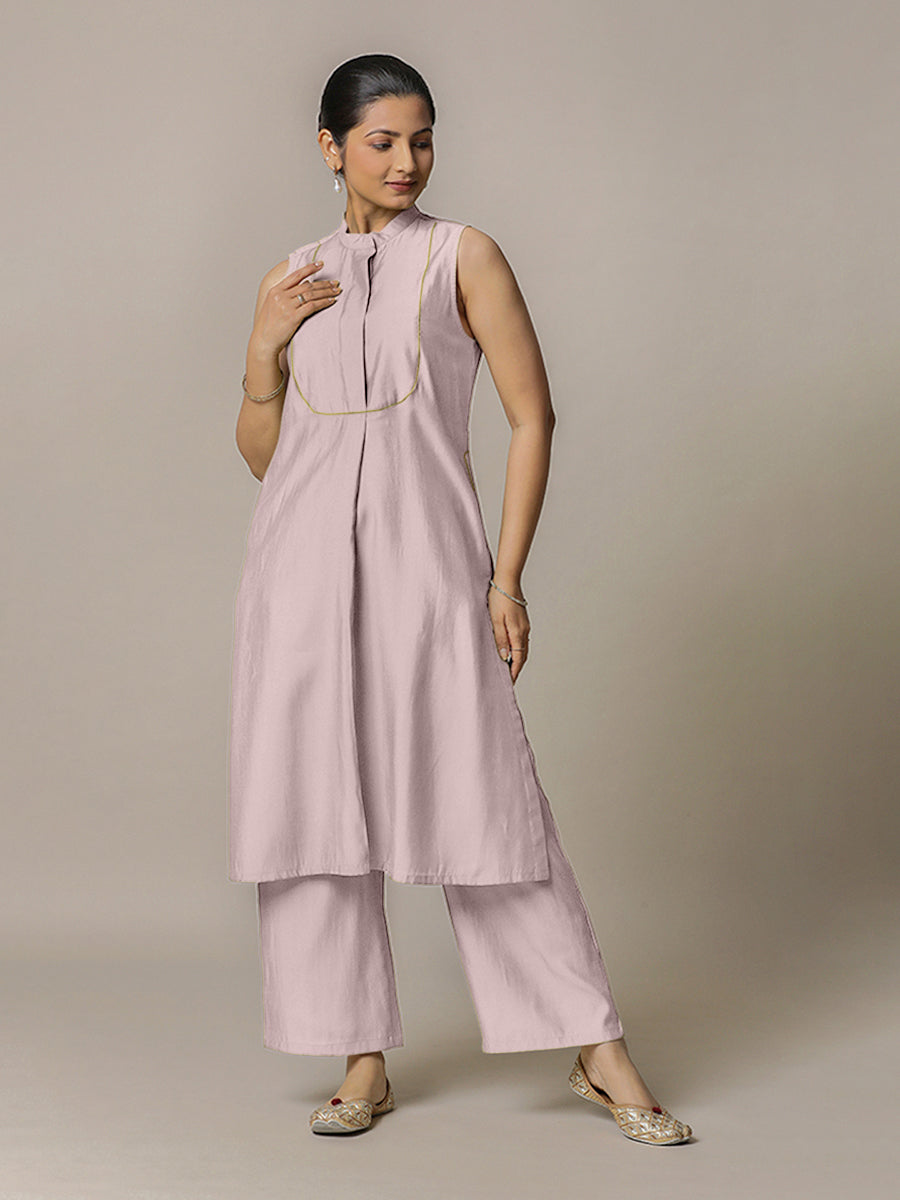 Eira x Rozaana Kurta, in Purple Viscose, featuring sleeveless and band collar neckline, made for daily & work (view 6).