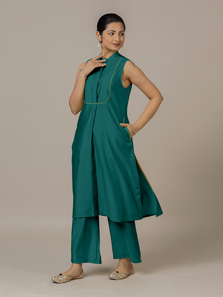 Eira x Rozaana Kurta, in Green Viscose, featuring sleeveless and band collar neckline, made for daily & work (view 8).