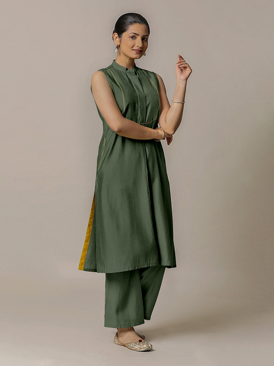 Eira x Rozaana Kurta, in Green Viscose, featuring sleeveless and band collar neckline, made for daily & work (view 8).