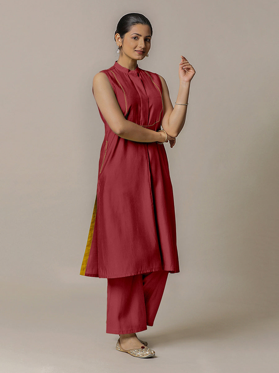 Eira x Rozaana Kurta, in Red Viscose, featuring sleeveless and band collar neckline, made for daily & work (view 8).