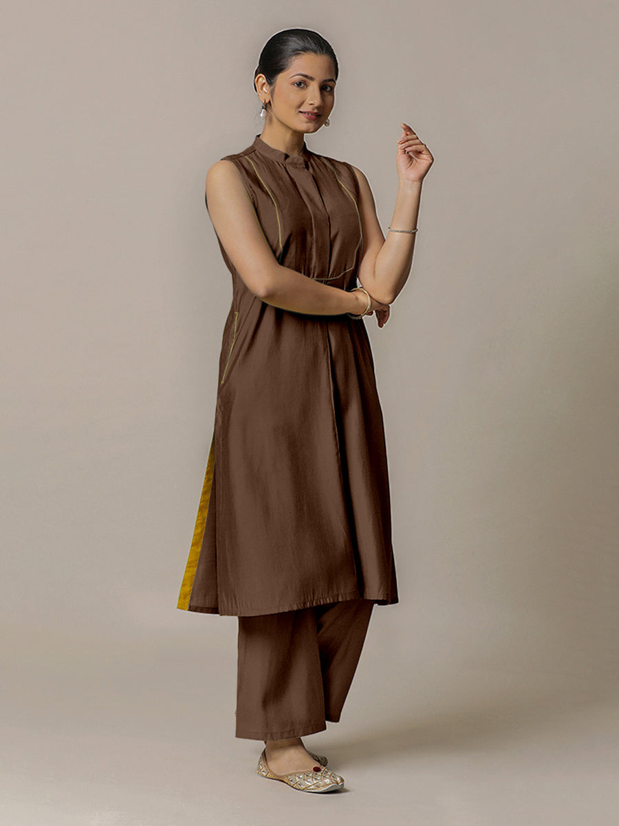 Eira x Rozaana Kurta, in Brown Viscose, featuring sleeveless and band collar neckline, made for daily & work (view 8).