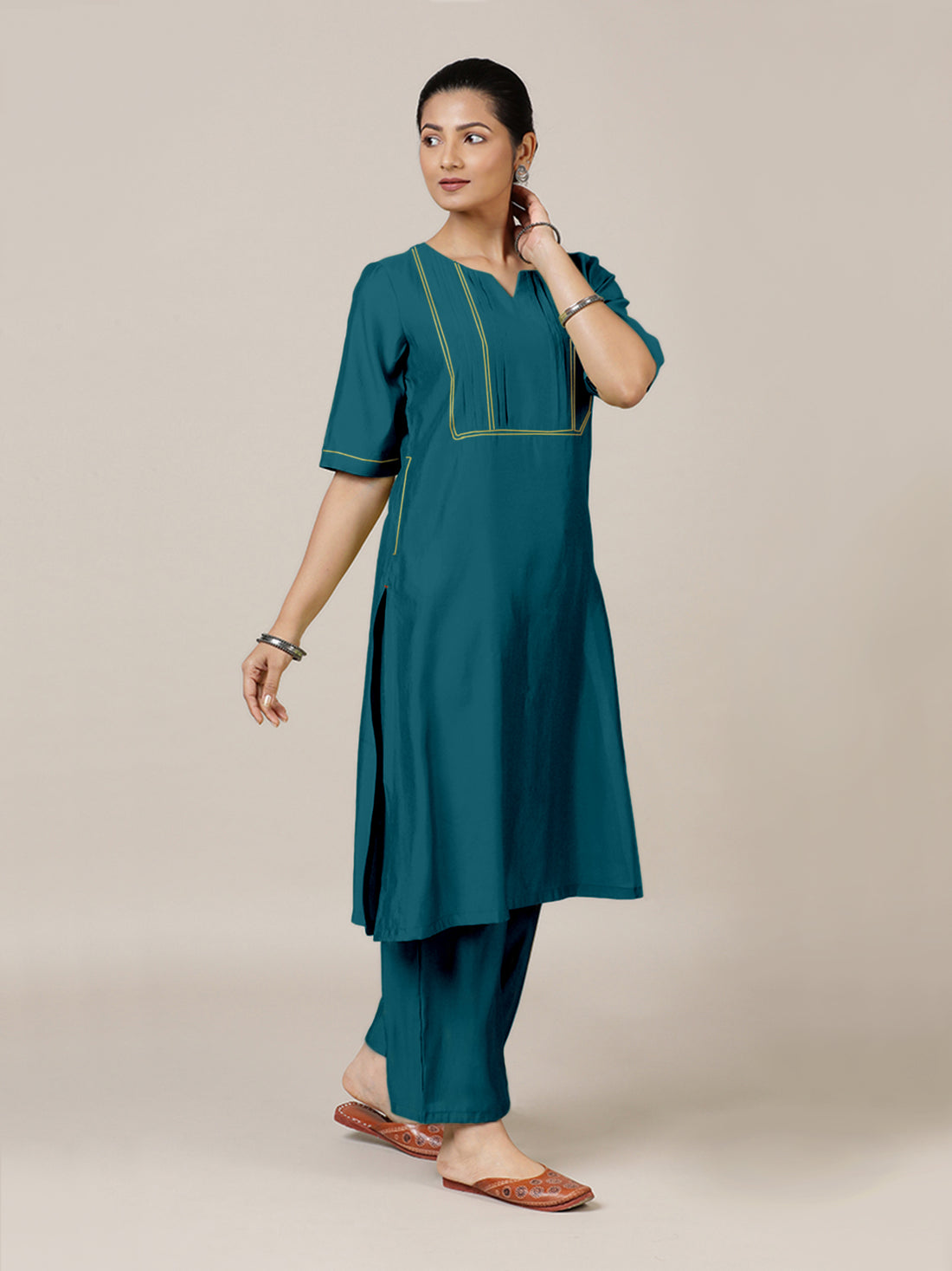 Esha x Rozaana Kurta, in Blue Viscose, featuring elbow sleeves and round neck with splitline, made for daily & work (view 8).