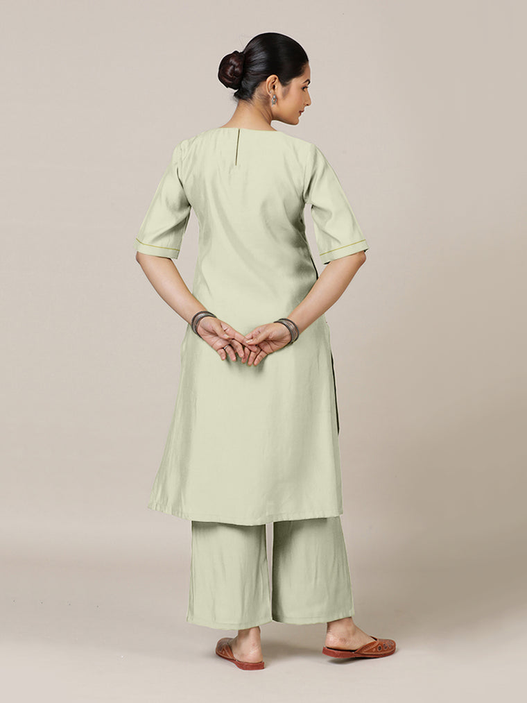 Esha x Rozaana Kurta, in Cream Viscose, featuring elbow sleeves and round neck with splitline, made for daily & work (view 2).