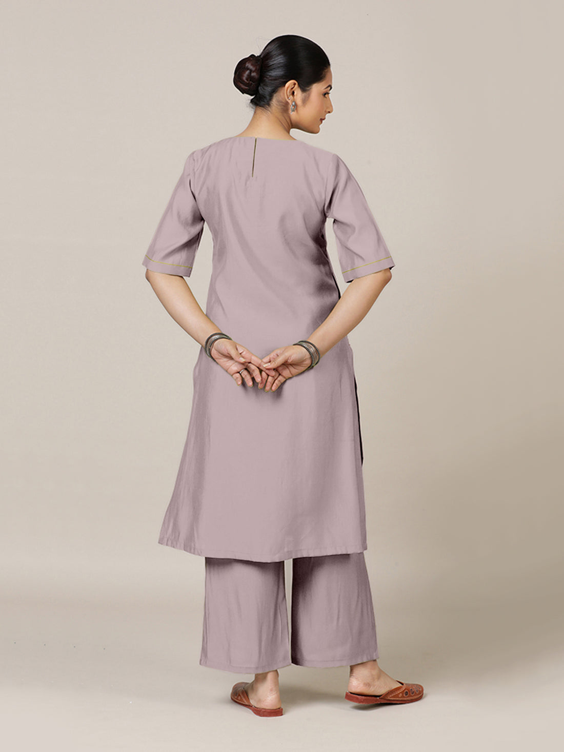 Esha x Rozaana Kurta, in Purple Viscose, featuring elbow sleeves and round neck with splitline, made for daily & work (view 2).
