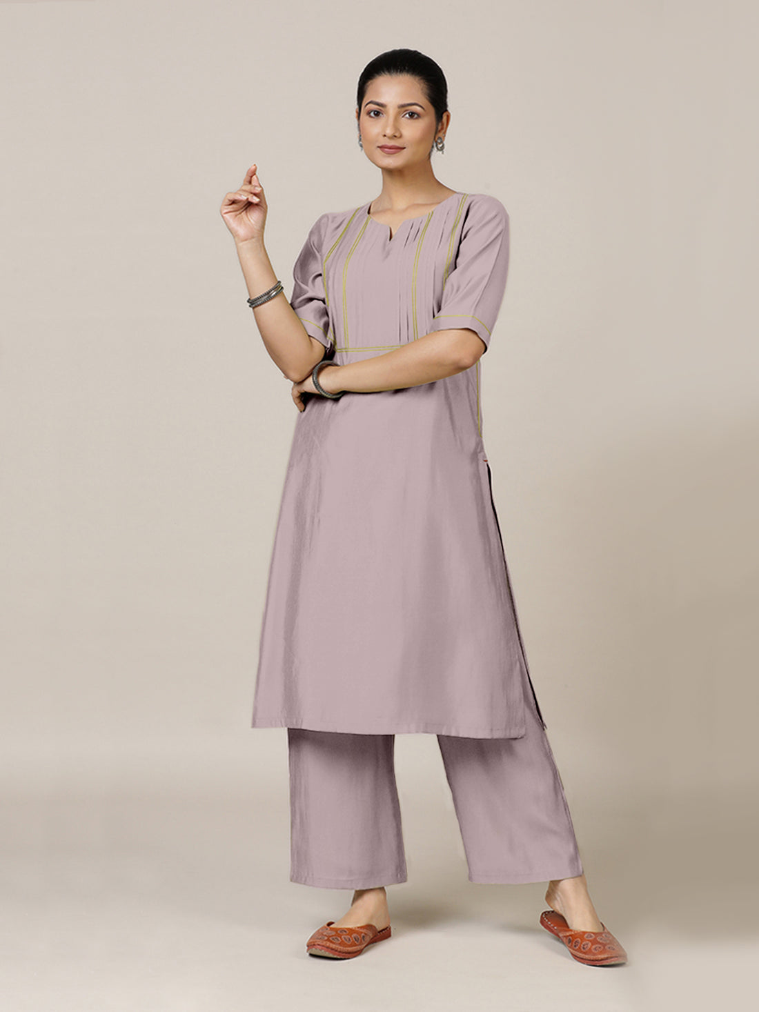 Esha x Rozaana Kurta, in Purple Viscose, featuring elbow sleeves and round neck with splitline, made for daily & work (view 7).