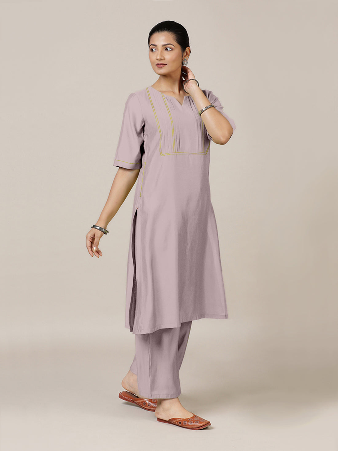 Esha x Rozaana Kurta, in Purple Viscose, featuring elbow sleeves and round neck with splitline, made for daily & work (view 8).