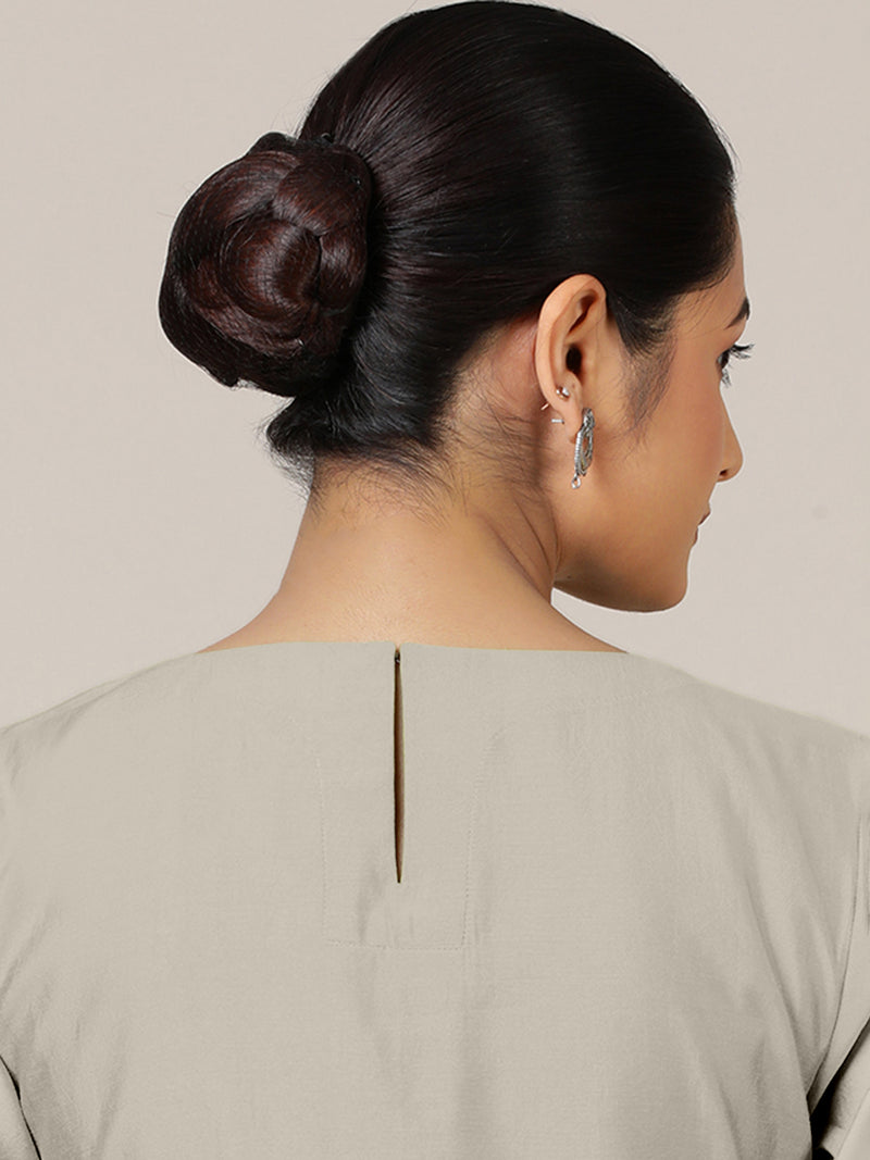Esha x Rozaana Kurta, in Grey Viscose, featuring elbow sleeves and round neck with splitline, made for daily & work (view 5).