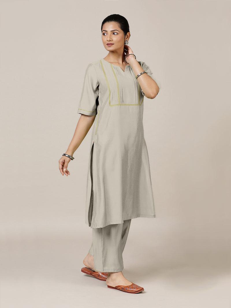 Esha x Rozaana Kurta, in Grey Viscose, featuring elbow sleeves and round neck with splitline, made for daily & work (view 8).