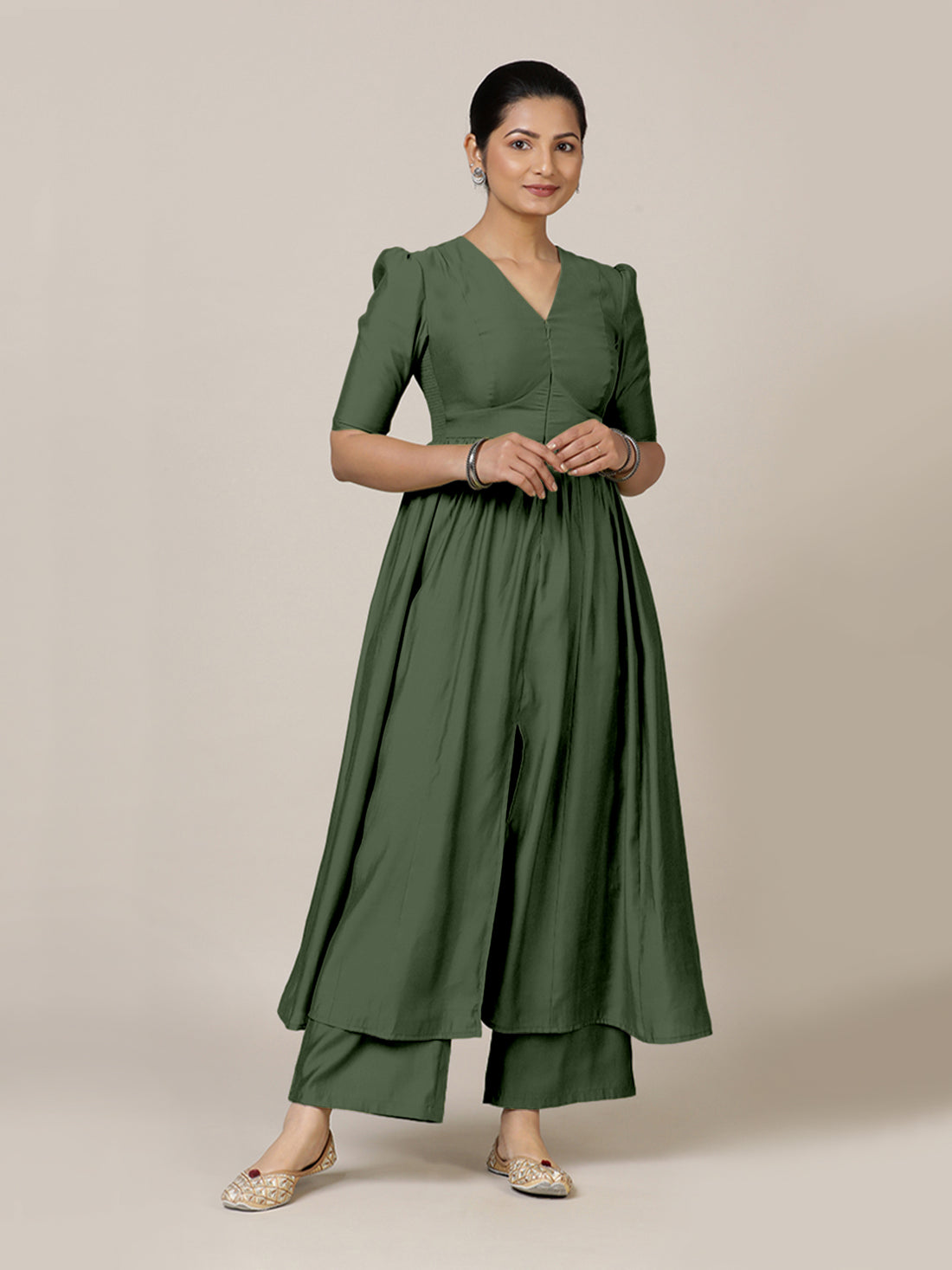 Faiza x Rozaana Kurta, in Green Viscose, featuring elbow sleeves and v-neckline, made for daily & work (view 8).