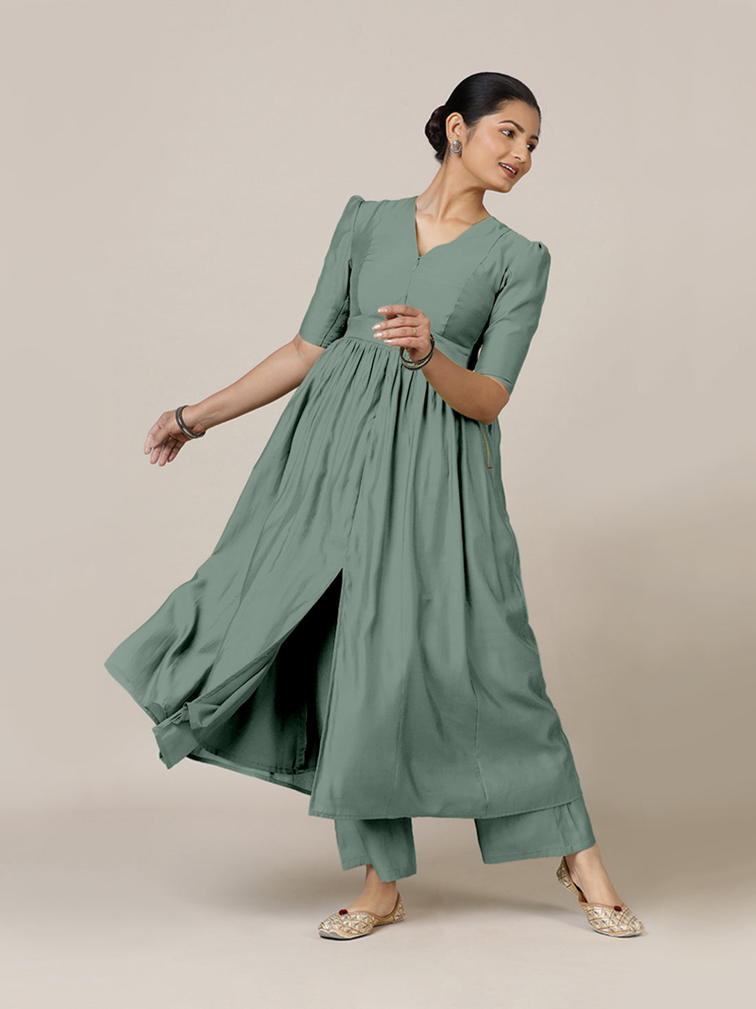 Faiza x Rozaana Kurta, in Green Viscose, featuring elbow sleeves and v-neckline, made for daily & work (view 8).