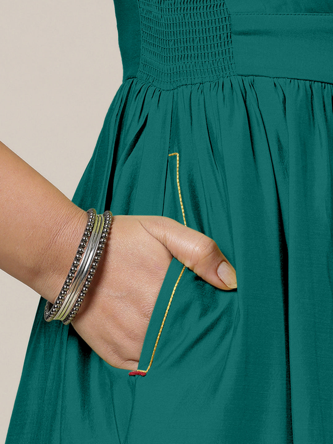 Faiza x Rozaana Kurta, in Green Viscose, featuring elbow sleeves and v-neckline, made for daily & work (view 4).