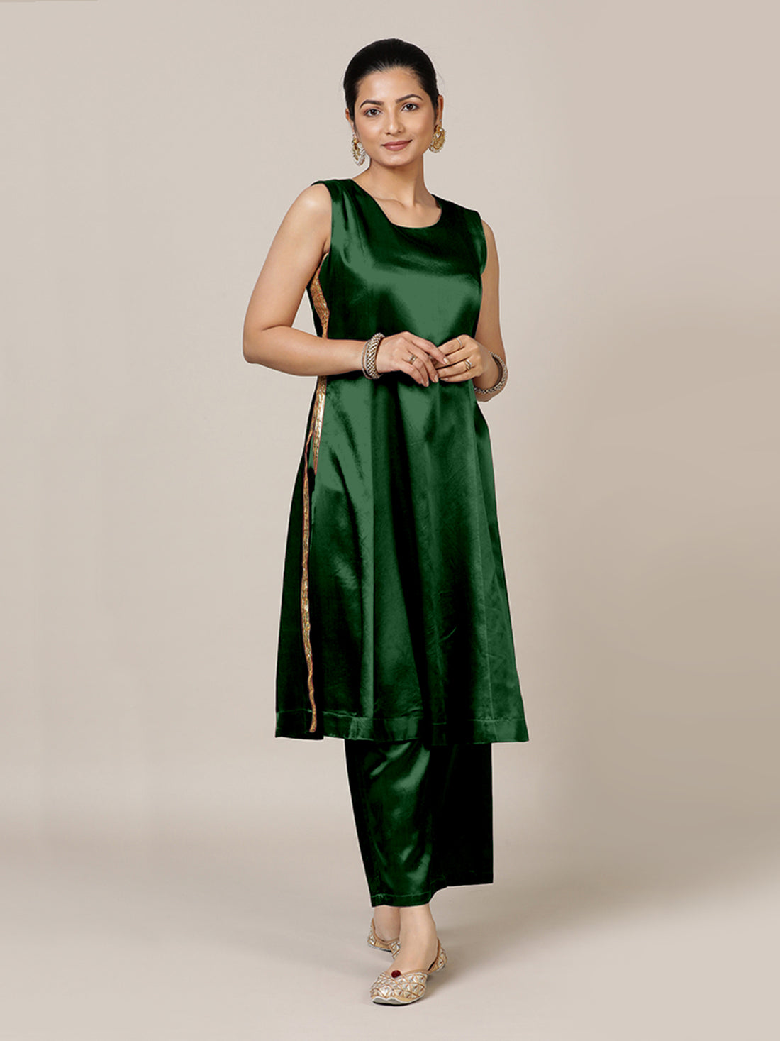 Gulnaaz x Tyohaar Kurta, in Green Vegan Silk, featuring sleeveless and round neckline, made for party & festive (view 6).
