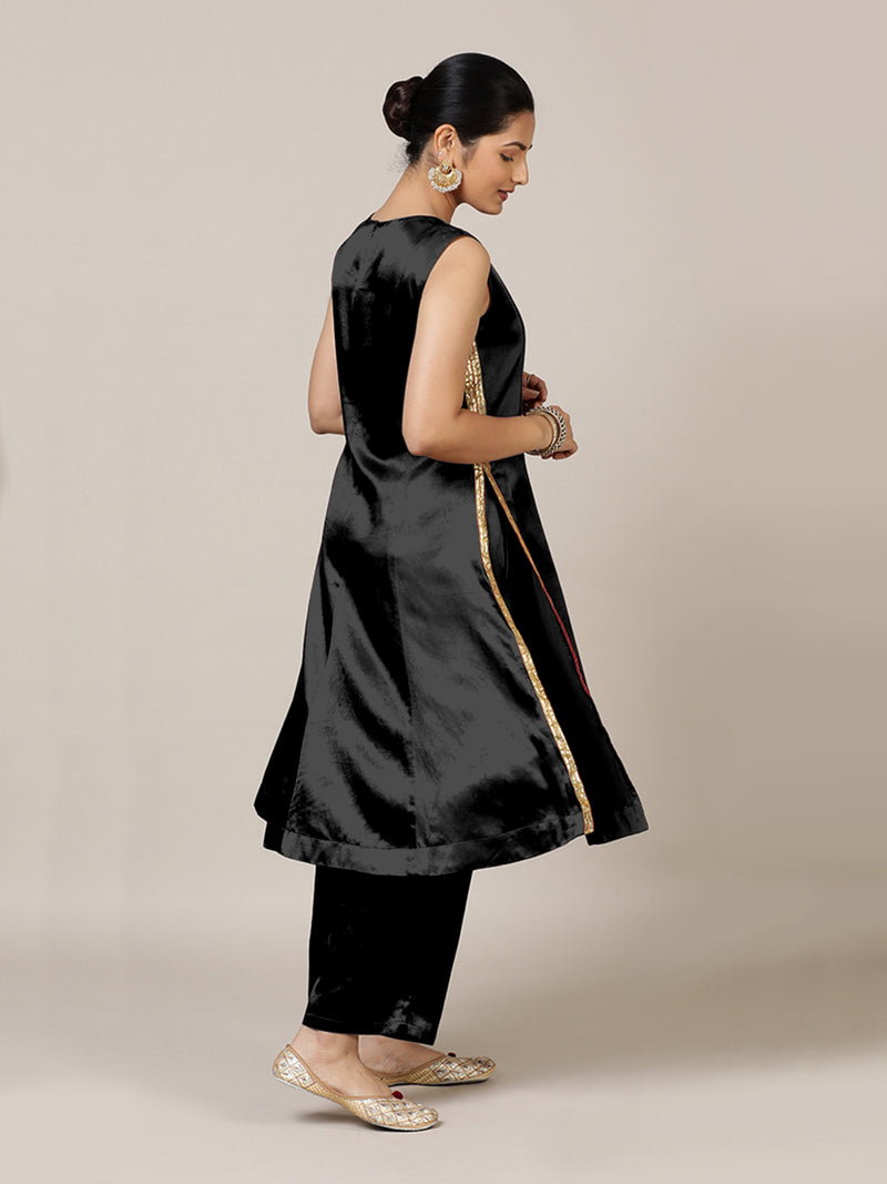Gulnaaz x Tyohaar | Ink Black Mashru Silk Panelled Kurta with Crushed Golden Gota Detailing | Coords or Only Kurta-Binks