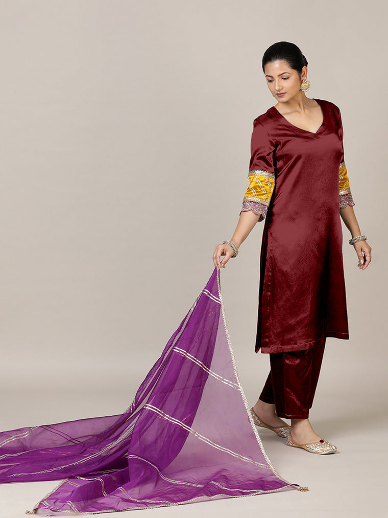 Kainaat x Tyohaar Kurta, in Red Vegan Silk, featuring three quarter sleeves and curved v-neckline, made for party & festive.