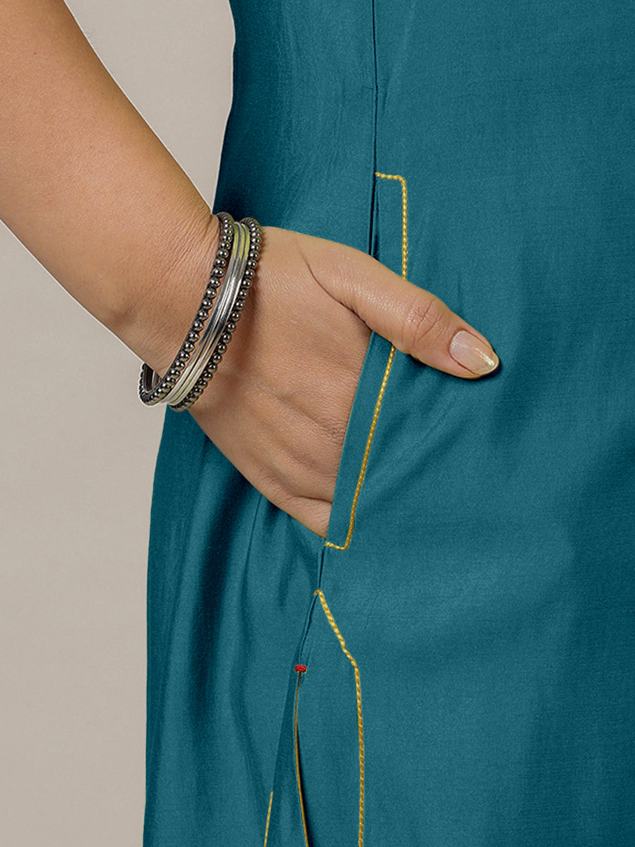 Mahek x Rozaana Kurta, in Blue Viscose, featuring three quarter sleeves and v-neckline, made for daily & work (view 4).