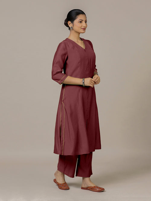 Mahek x Rozaana Kurta, in Maroon Viscose, featuring three quarter sleeves and v-neckline, made for daily & work.