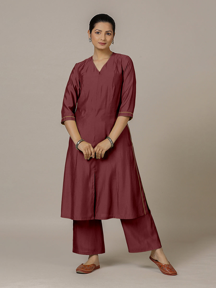 Mahek x Rozaana Kurta, in Maroon Viscose, featuring three quarter sleeves and v-neckline, made for daily & work (view 7).