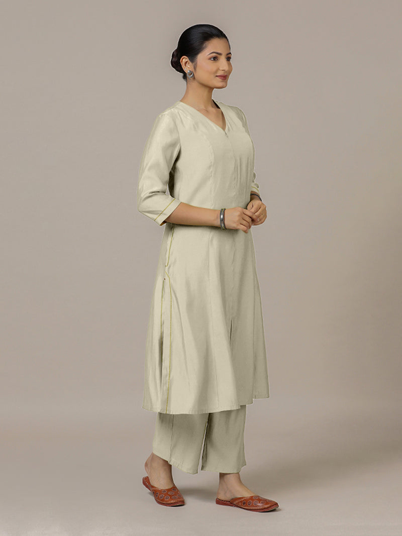 Mahek x Rozaana | A Line Kurta in Ivory with Thread Work | Coords or Only Kurta-Binks