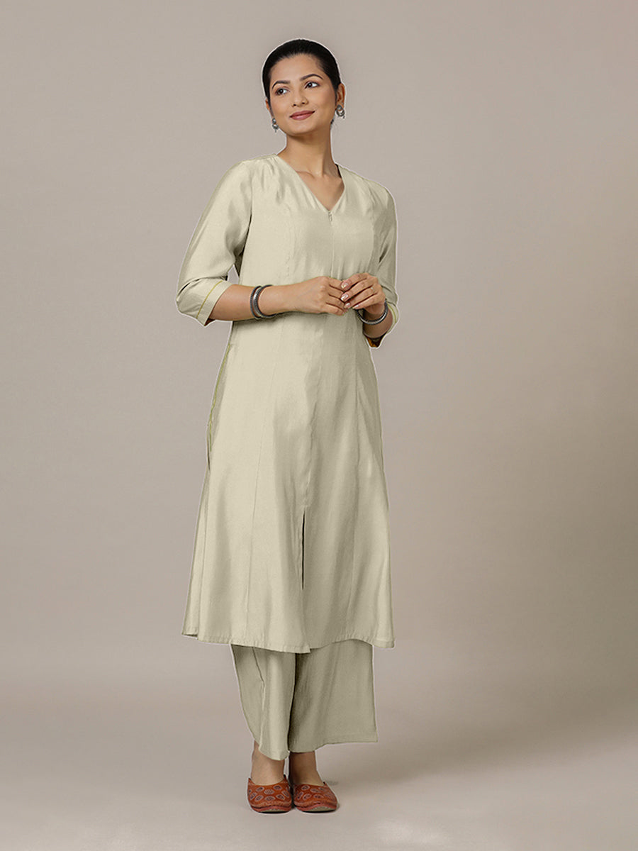 Mahek x Rozaana Kurta, in Cream Viscose, featuring three quarter sleeves and v-neckline, made for daily & work (view 5).