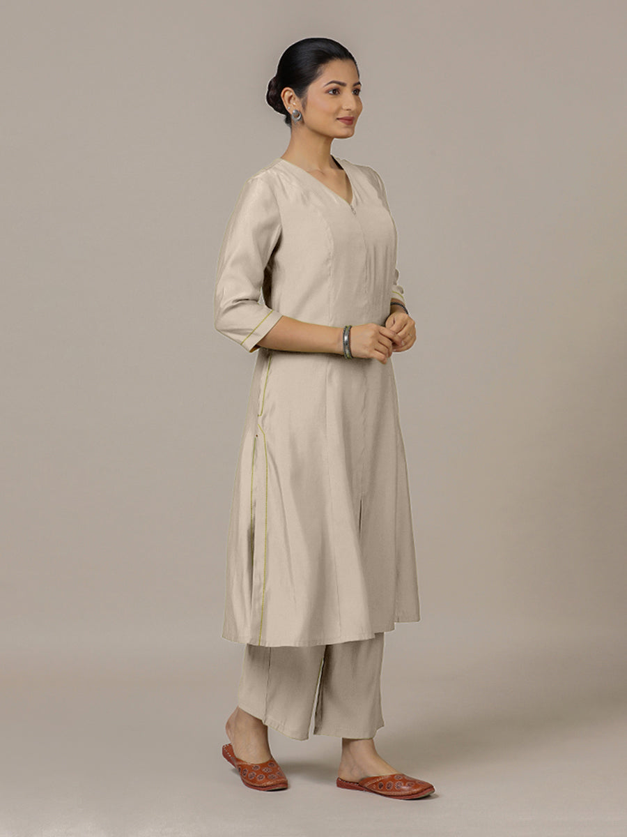 Mahek x Rozaana Kurta, in Grey Viscose, featuring three quarter sleeves and v-neckline, made for daily & work (view 7).