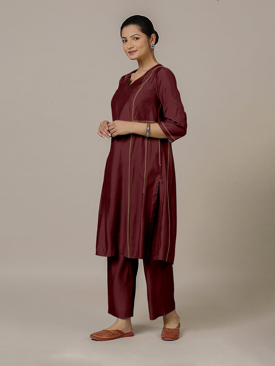 Mahi x Rozaana Kurta, in Maroon Viscose, featuring three quarter sleeves and round neck with splitline (view 7).
