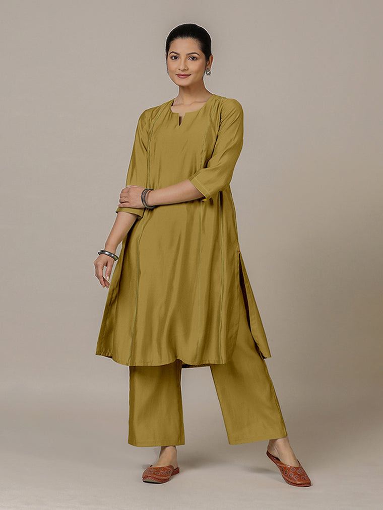 Mahi x Rozaana Kurta, in Yellow Viscose, featuring three quarter sleeves and round neck with splitline.