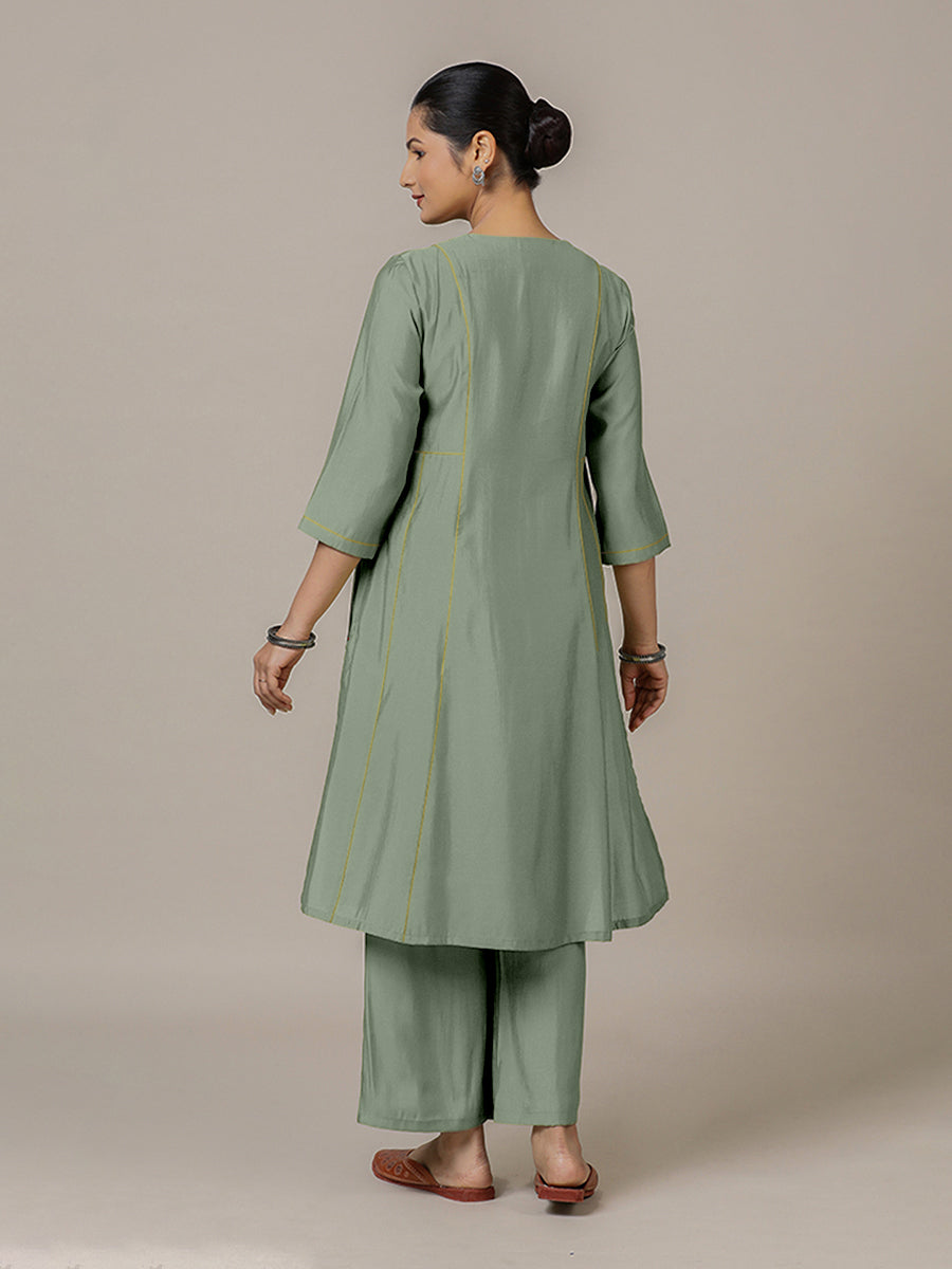 Mahi x Rozaana Kurta, in Green Viscose, featuring three quarter sleeves and round neck with splitline, made for daily & work.