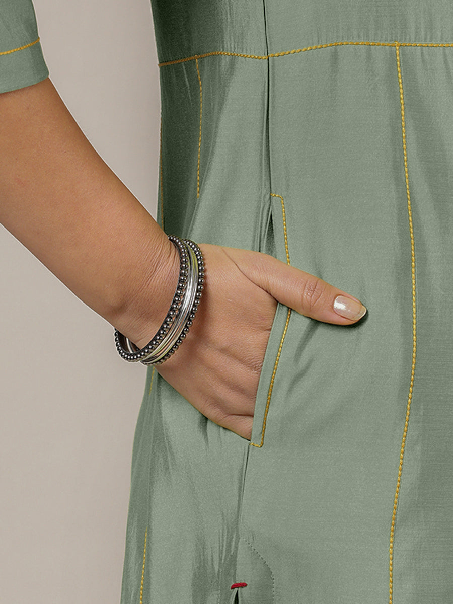 Mahi x Rozaana Kurta, in Green Viscose, featuring three quarter sleeves and round neck with splitline, made for daily & work.