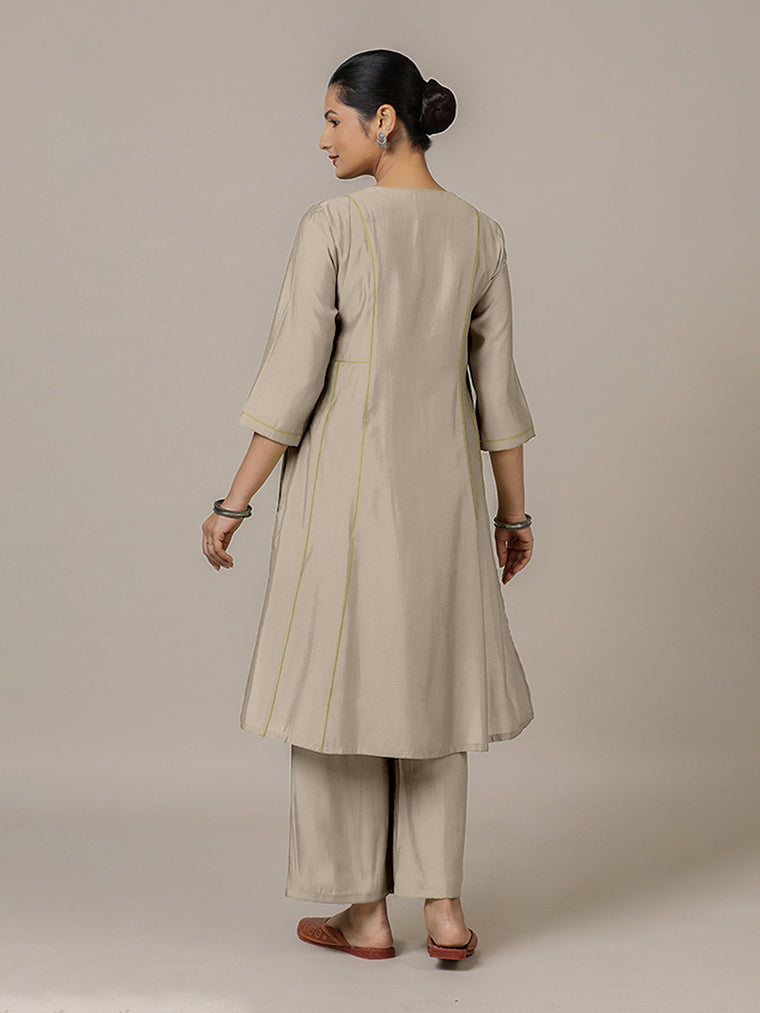 Mahi x Rozaana Kurta, in Grey Viscose, featuring three quarter sleeves and round neck with splitline, made for daily & work.