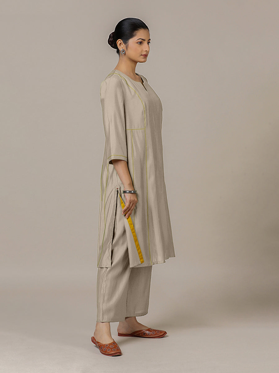 Mahi x Rozaana Kurta, in Grey Viscose, featuring three quarter sleeves and round neck with splitline, made for daily & work.