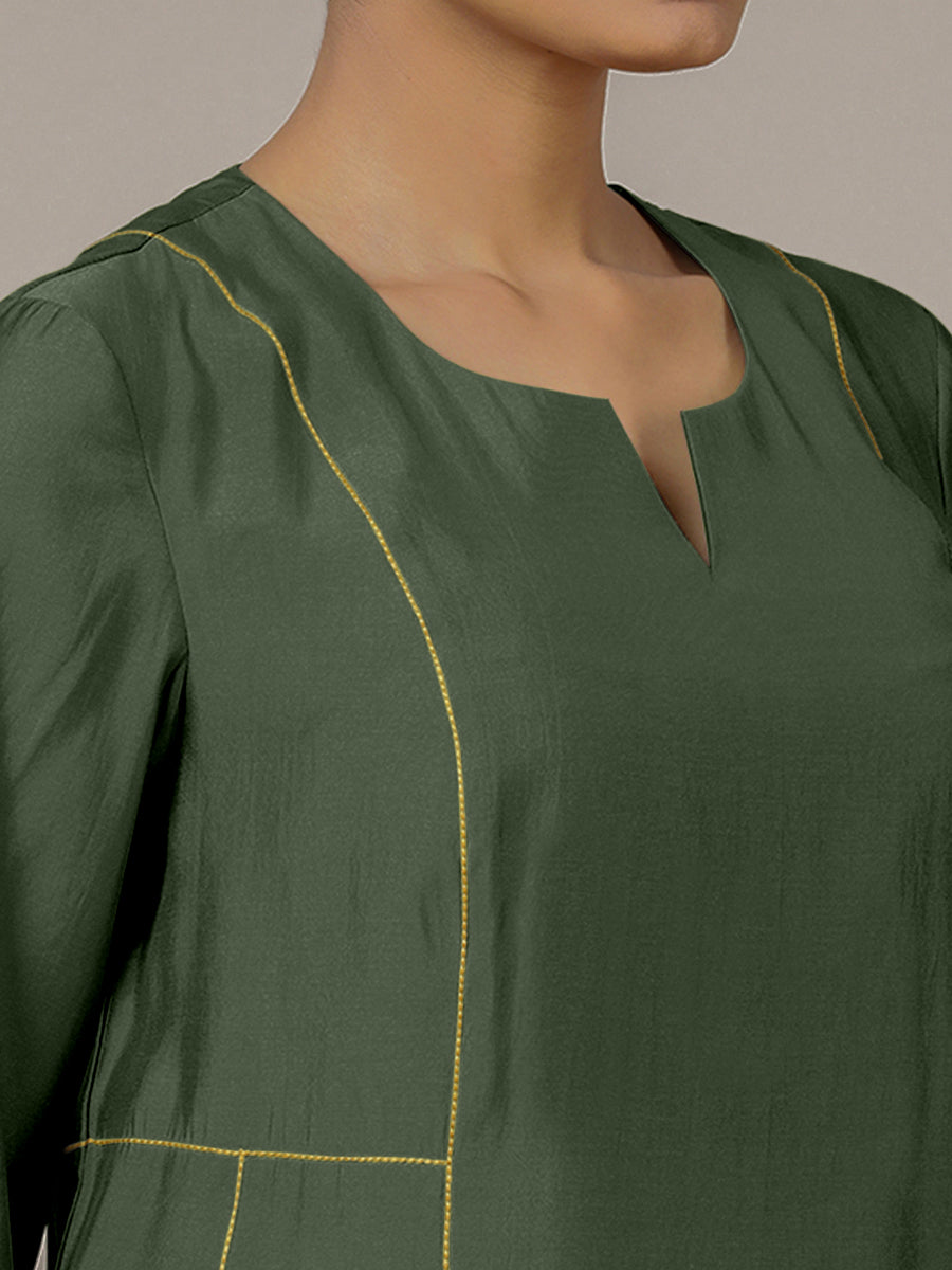 Mahi x Rozaana Kurta, in Green Viscose, featuring three quarter sleeves and round neck with splitline, made for daily & work.