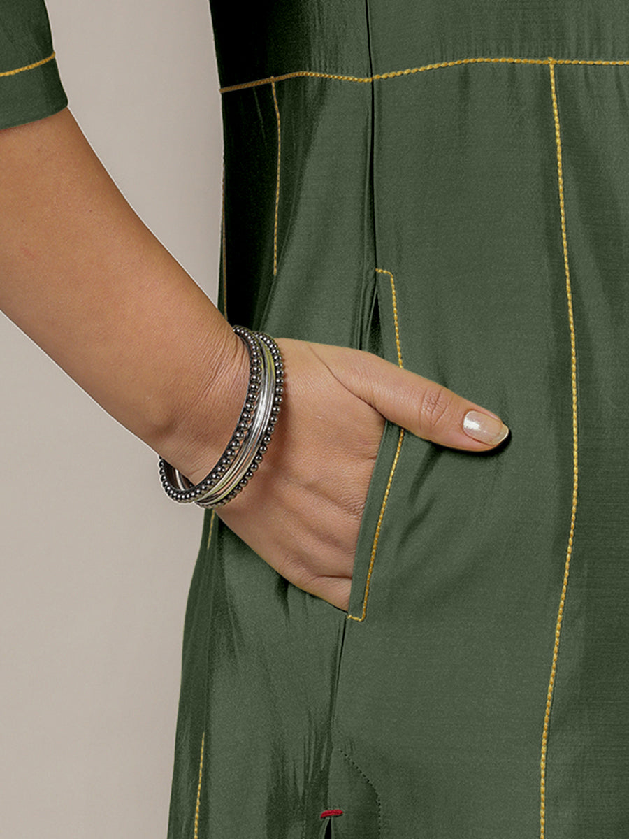 Mahi x Rozaana Kurta, in Green Viscose, featuring three quarter sleeves and round neck with splitline, made for daily & work.